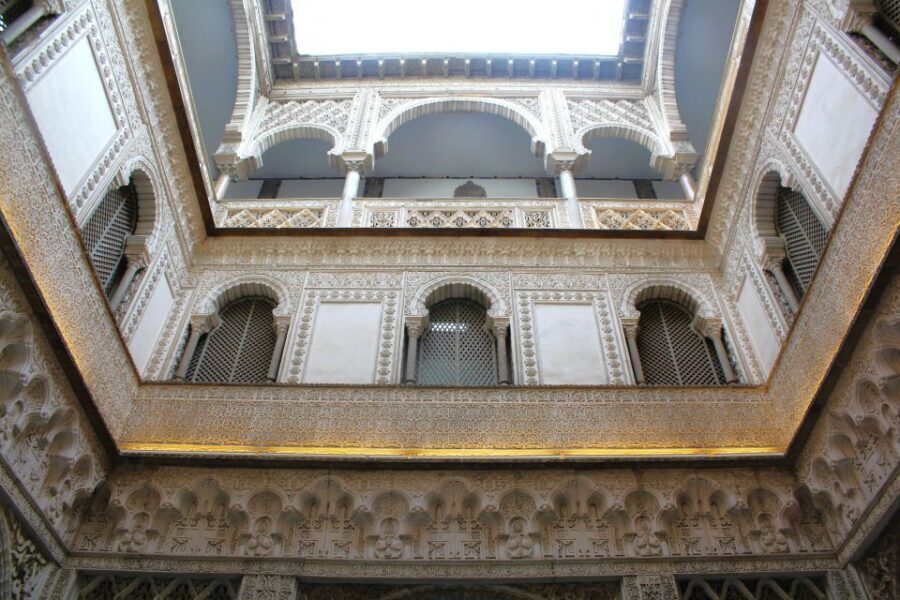 Seville: Royal Alcazar of Seville Tour - Arabic art and architecture: what to notice fast