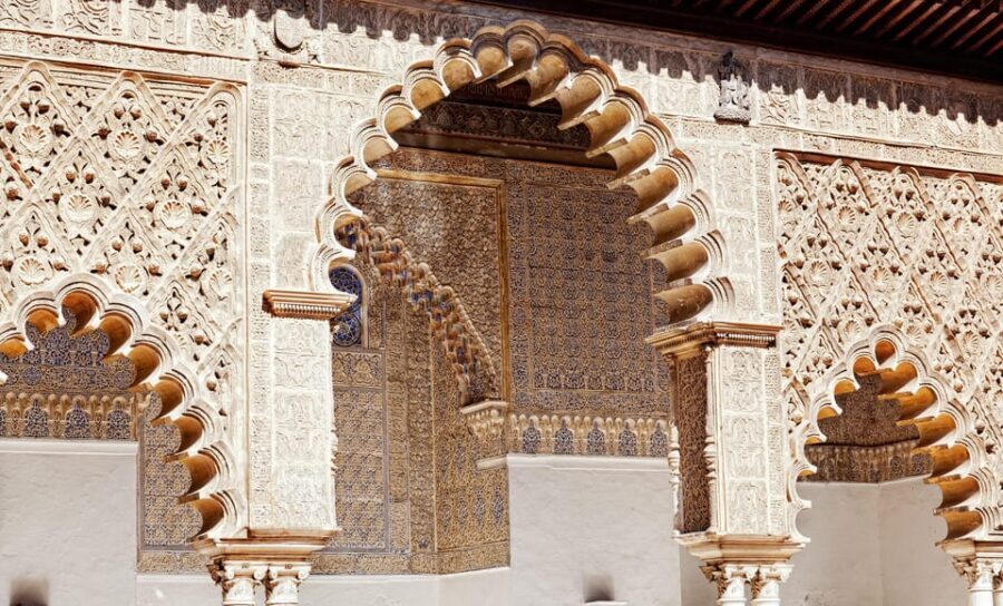 Seville: Tour Alcázar, Cathedral & Giralda Priority Access - How priority access changes your Seville day