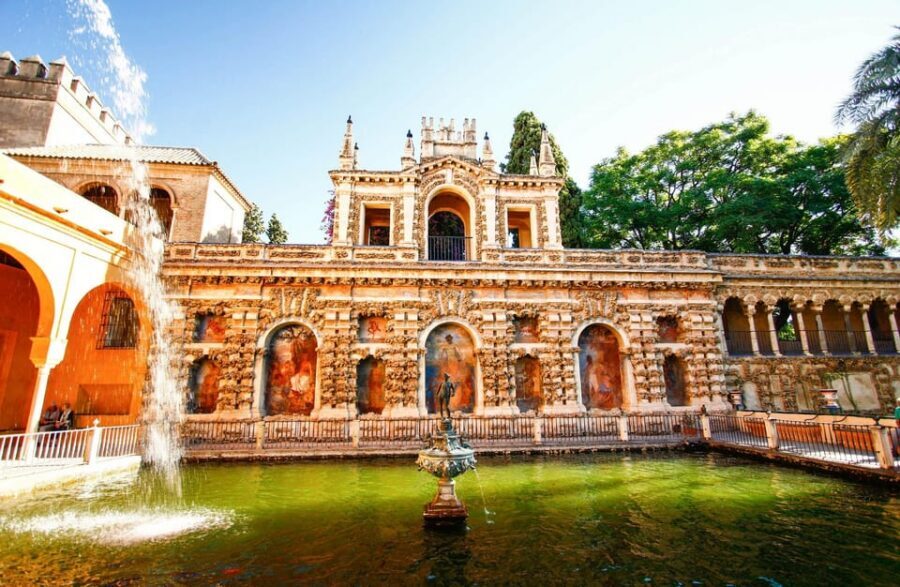 Seville: Tour Alcázar, Cathedral & Giralda Priority Access - The Giralda Tower: 98 meters of history and city views