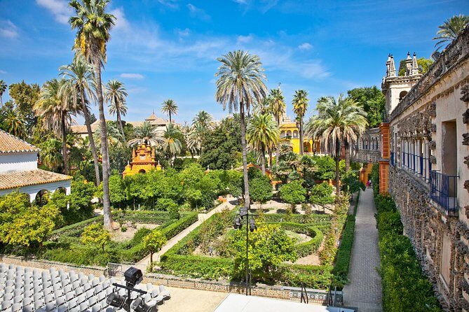 Seville Tour with Alcazar, Cathedral and Giralda from Granada - Old Seville Feel: Jewish Quarter Streets and City Texture