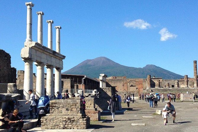 Sharing Tour of Pompeii - Finding the Start: Villa Dei Misteri Meeting Point and Pickup