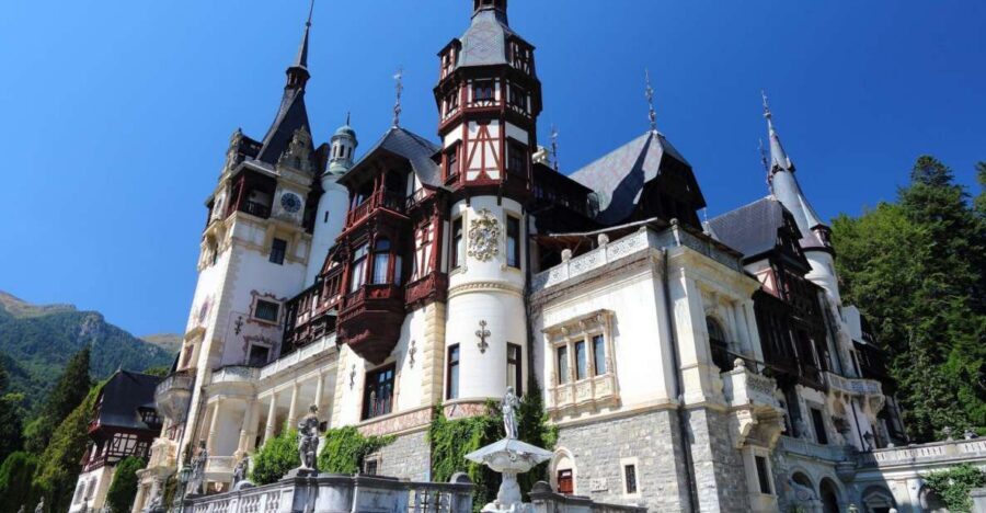 Sinaia: Peleș Castle Tour with An Expert Guide - Where the tour meets: Peleș Castle’s fountain entrance