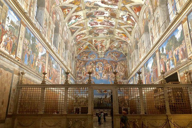 Sistine Chapel Express and St Peter Basilica - Early entry at the Vatican Museums: how the start sets your day