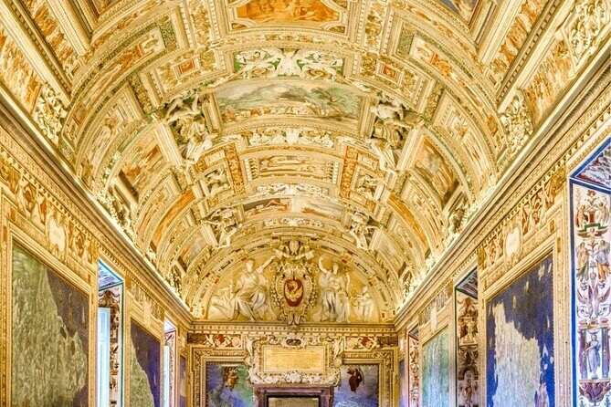Skip-the-Line: Early Entrance Vatican Tour - Vatican Museums route: Pio Clementino, galleries, Raphael Rooms