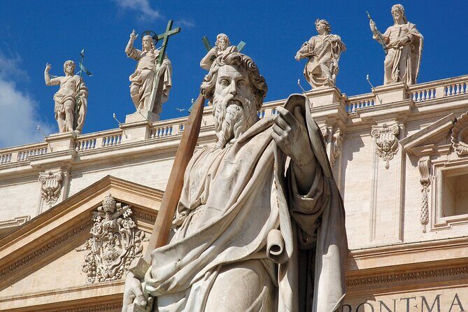 Skip the line fast Entrance Tickets: Vatican Museums & Sistine Chapel - Dress code, ID checks, and the cloakroom: the logistics you can’t skip