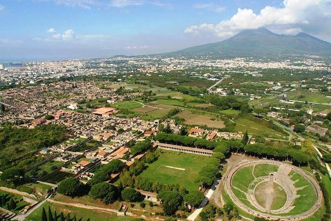 Skip-the-Line Pompeii and Vesuvius Tour - The day’s flow from Sorrento to Pompeii and back