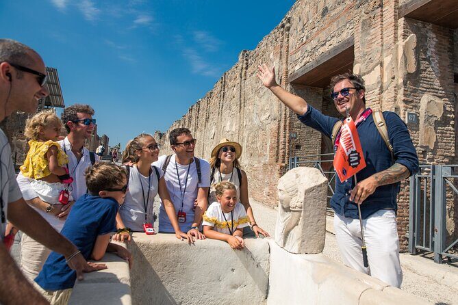 Skip-the-Line Pompeii Guided Tour from Sorrento - From Sorrento to Pompeii: coach comfort and a smooth start