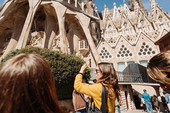 Skip the Line Sagrada Familia Guided Tour & Optional Cava Upgrade - Unfinished for Nearly 130 Years: What It Means and Why People Argue