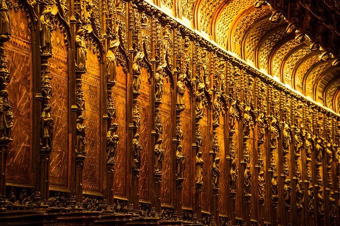 Skip the Line Seville Alcázar, Cathedral & Giralda Guided Tour - Timing, group size, and headsets: how the 2.5 hours feels