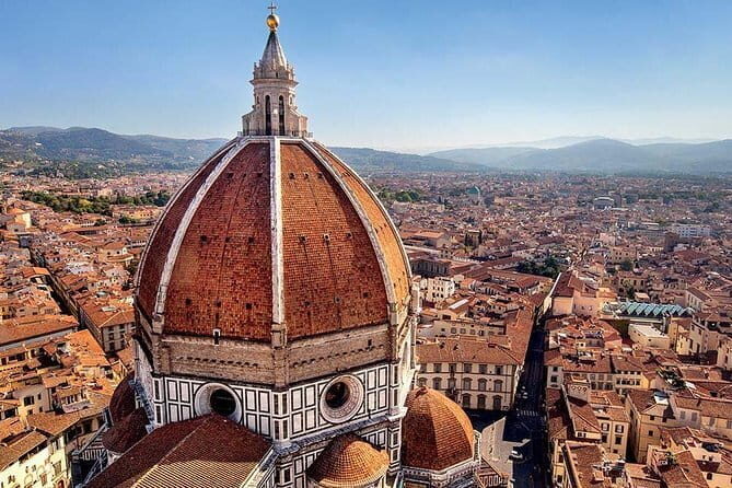 Skip the line: Uffizi small group and walking tour of Florence - 3 hours in the center: lunch and wandering on your terms