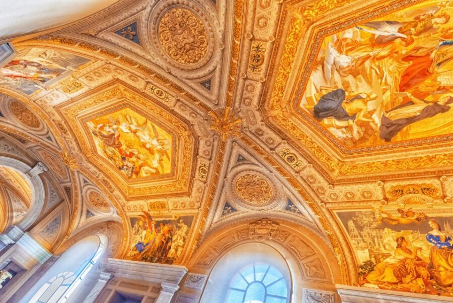 Skip the line Vatican Museum Sistine & St.Peter Private Tour - Borgia Apartments and modern religious art: not just Renaissance