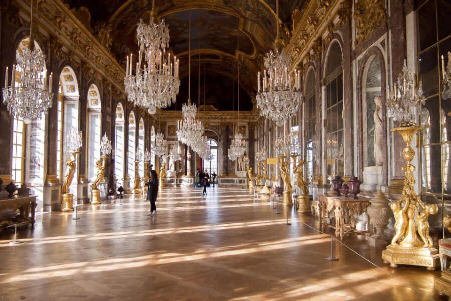 Skip-the-Line Versailles Palace Tour by Train from Paris - Who this Versailles train tour is best for
