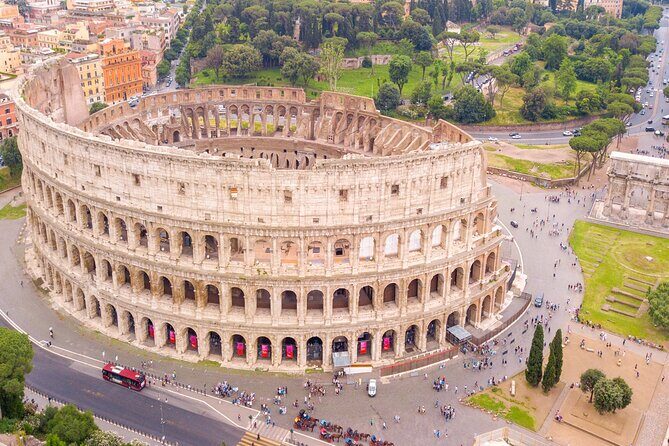 Small-group Colosseum, Forum and Palatine Guided Tour - Meeting point and pickup: saving time without losing your tour
