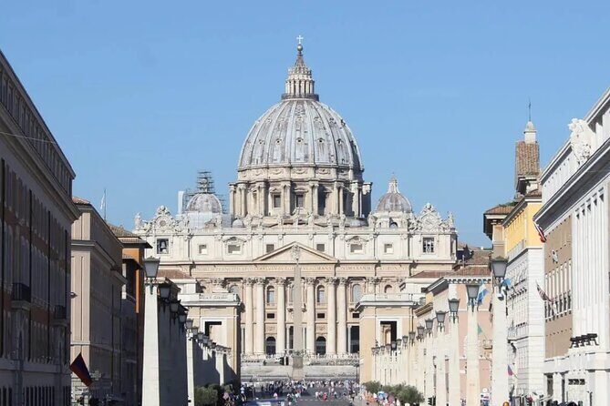 Small Group Guided Tour of St Peter Basilica - Entering St. Peter’s from St. Peter’s Square views