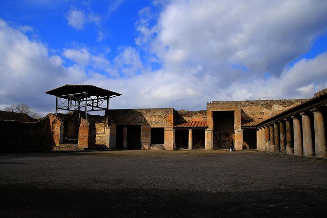 Small Group Guided Walking Tour of Ancient Pompeii Highlights - Key Pompeii Highlights Built Into This Tour