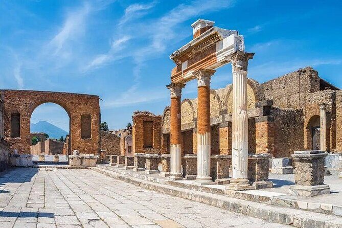 Small Group Tour Pompeii and Herculaneum from Rome - Should You Book This Pompeii and Herculaneum Day Trip?