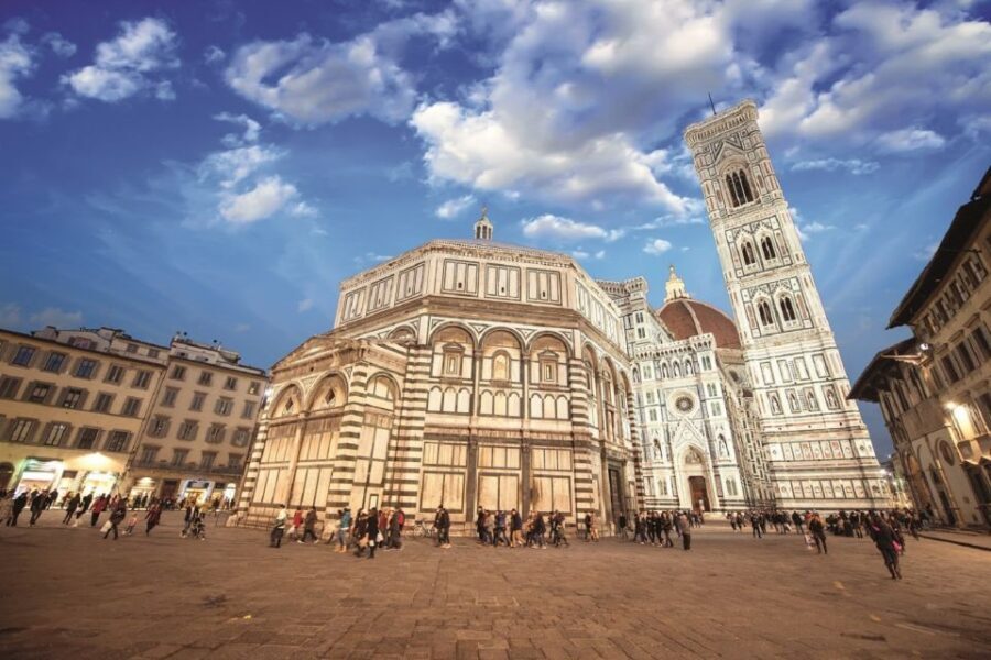 Small-Group: Uffizi & walking tour of Florence skip the line - Florence, then Uffizi: the smart way to frame Renaissance art