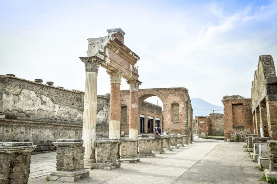 Sorrento & Pompeii Day Trip from Rome Audio Guide Tour - Your audioguide game plan: how to get more in 1.5 hours