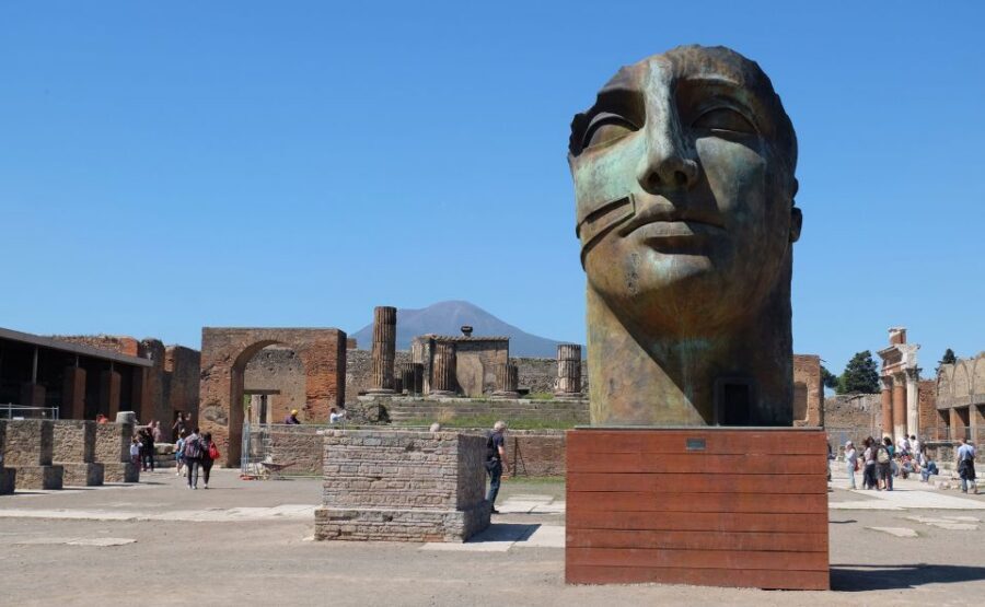 Sorrento: Pompeii Tour with guide, ticket & lunch included - Pompeii with a 2-hour authorized guide (and a route that doesn’t waste time)