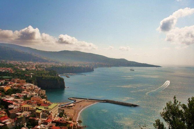 Sorrento, Positano and Pompei Private Tour with Lunch - Naples Pickup and the Mercedes Ride: Comfort Meets Real Traffic