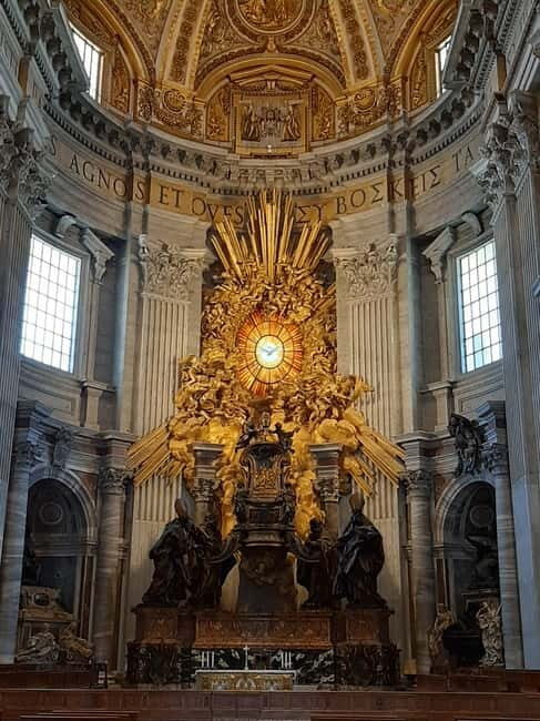 St. Peter's Church Fast Track Private Tour With Dome Option - Michelangelo’s Pietà and the Porta Santa: Two Stops Most People Skip
