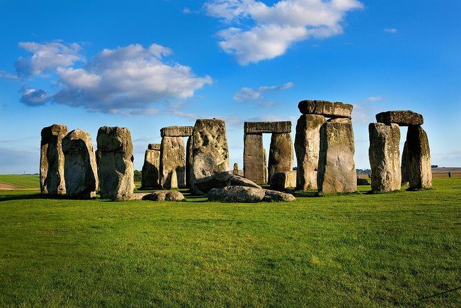 Stonehenge and Bath Tour from London - Entering Stonehenge: Audio, Shuttle Options, and Photo Reality