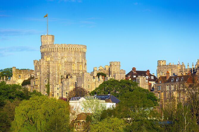 Stonehenge and Windsor from London - A full-day shortcut from London (no car required)