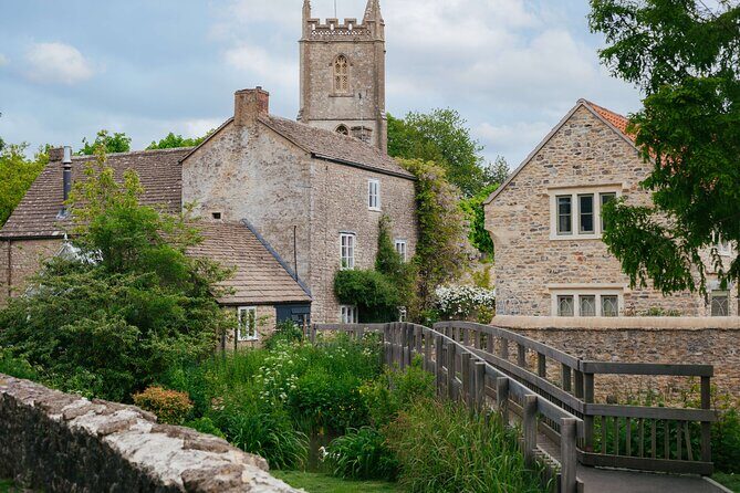 'Stonehenge & Secret England' from Bath for 2-8 curious adventurers - Small-group comfort: why the max 8-person limit changes everything