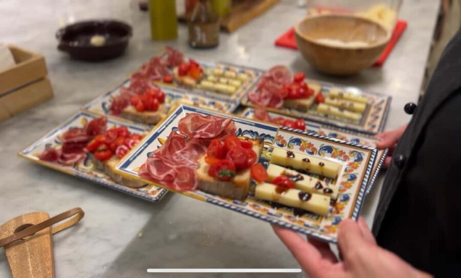 Super Fun Pasta and Gelato Cooking Class by the Vatican - Where you meet at Borgo Vittorio 9-B (and how to not miss it)