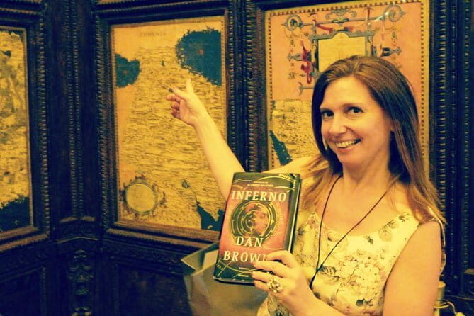 The Uffizi discovery tour with your private guide in Florence - Michelangelo’s Tondo Doni: why up-close viewing matters