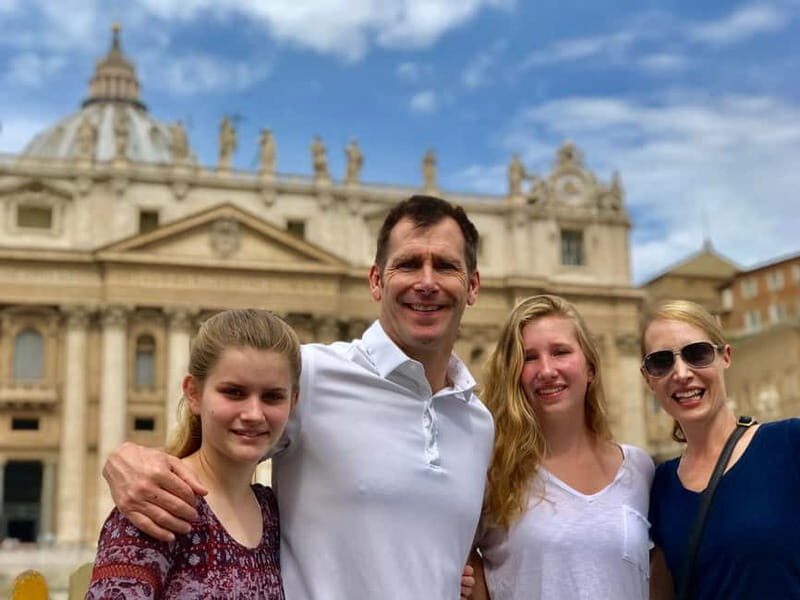 Top to Bottom Saint Peter's Basilica Tour with Dome Climb - Getting through Vatican security: your biggest timing wildcard