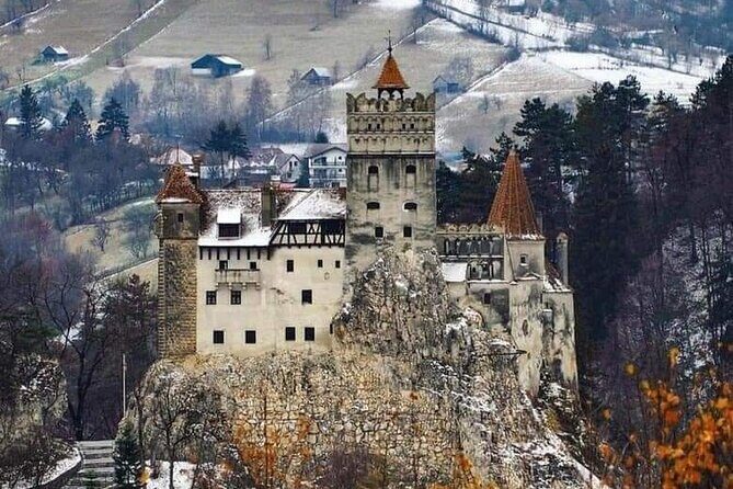 Transfer Bucharest -Brasov with Targoviste and Bran Castle visits - Bran Castle: Dracula Myth, Real Fortress Setting, and Carpathian Views