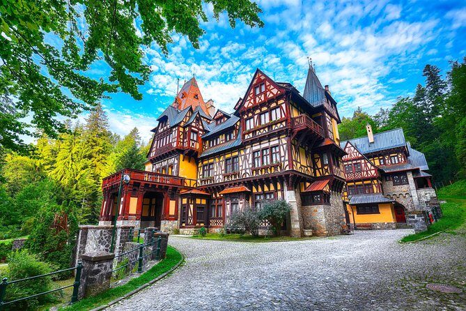 Transylvania and Dracula Castle Full Day Tour from Bucharest - Bran Castle and Dracula: Iconic Views, Crowds, and Ticket Timing