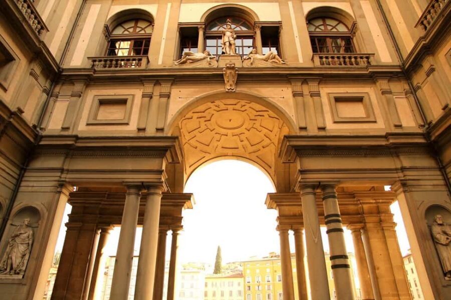 Uffizi Gallery: Guided Tour with Skip-the-Line Entry - Meeting at Uffizi Entrance 3: Get In Without the Headache