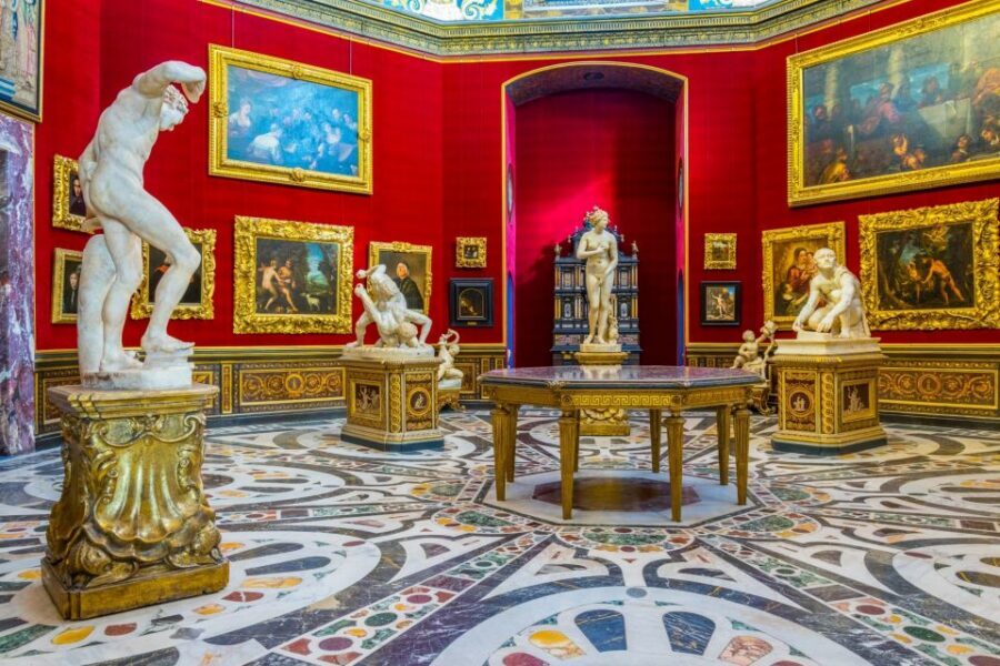 Uffizi Gallery: Guided Tour with Skip-the-Line Ticket - How the small group format improves the experience
