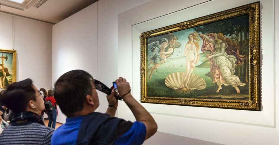 Uffizi Gallery: Guided Tour with Skip-the-Line Ticket - Finding the sales office on Via Cavour 18 (and not losing time)