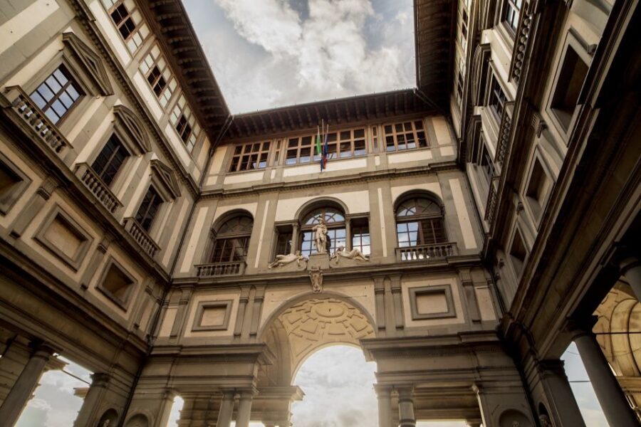 Uffizi Gallery: Small Group Guided Tour with Skip-the-Line - Skip-the-line Uffizi: why separate access is such a big deal