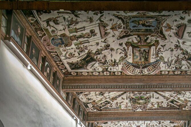 Uffizi Gallery Tour for Kids & Families in Florence with Child-friendly guide - Skip the Stress: Why Private Family Tours Can Be Worth It