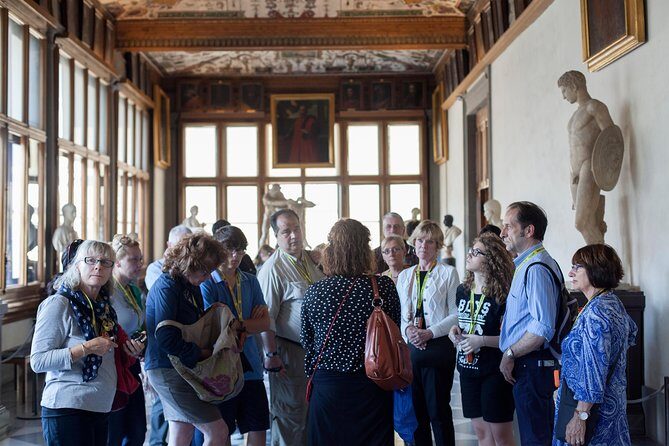 Uffizi Masterclass with Art Expert in Florence - Mid-tour break and the audio reality check