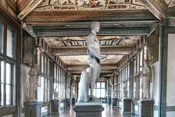 Uffizi Museum & Gallery Tour with Leonardo & Michelangelo Works - Uffizi in Two and a Half Hours: Why This Tour Works