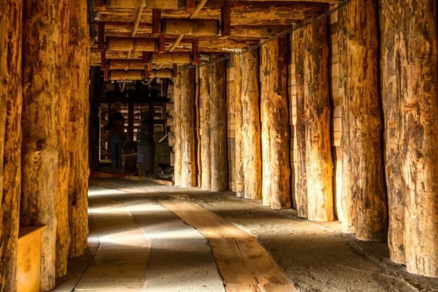 Unesco List; Wieliczka Salt Mine Half-Day Tour from Kraków - Wandering Through 20 Chambers Like an Underground City