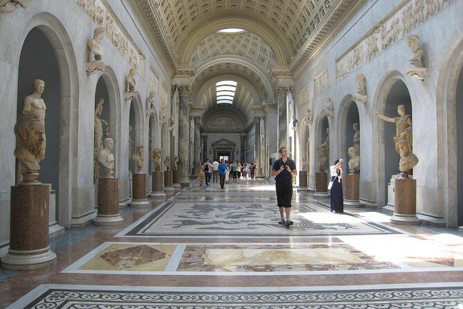Vatican and Sistine Chapel Afternoon tour - What the Small Group (Up to 10) Changes for You