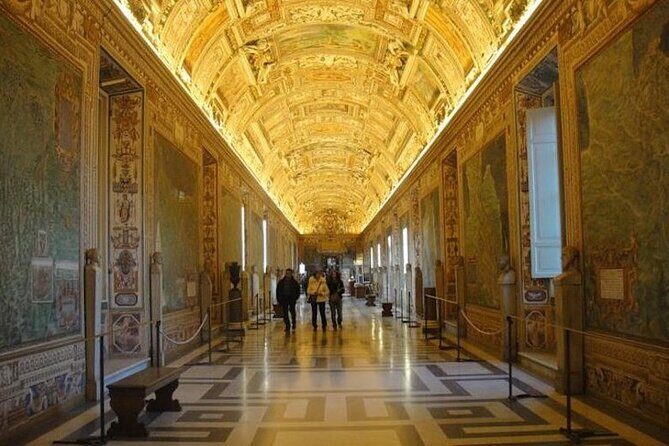 Vatican and Sistine Chapel at Night Private Tour, Top-Rated Guide - Chapel entry and the Sistine glow: rules you’ll want to know before you go in