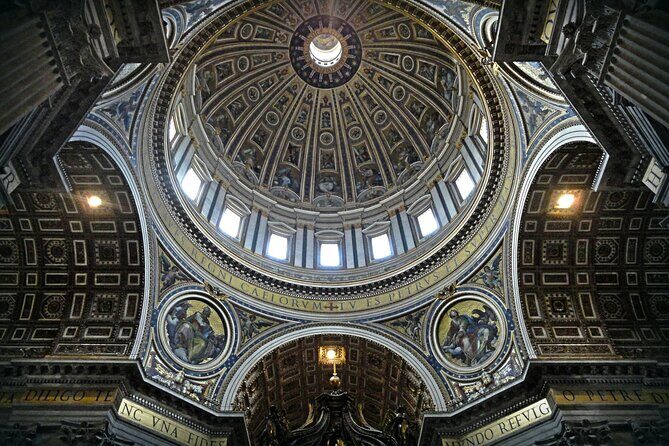 Vatican Museums and Sistine Chapel Guided Experience - Vatican Museums stop: Egyptian mummies, Greek/Roman sculpture, and Renaissance highlights