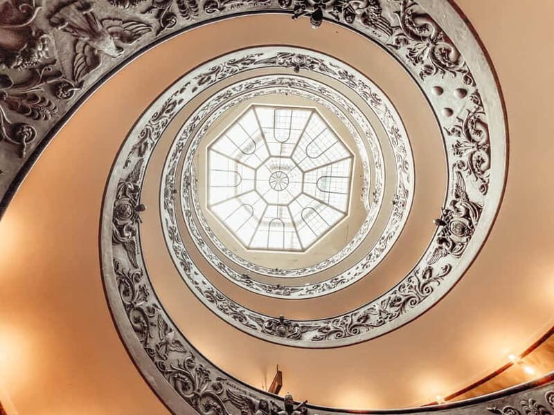 Vatican Museums Sistine Chapel & Saint Peter Basilica tour - Sistine Chapel: how to enjoy the masterpieces without losing your mind