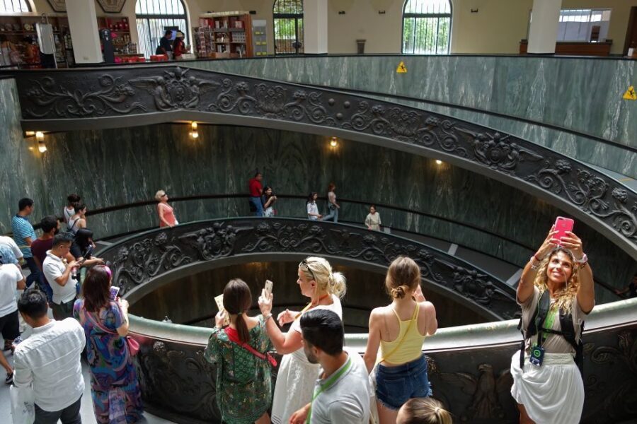 Vatican Museums: Skip-the-Ticket-Line 2.5-Hour Guided Tour - Who This Tour Suits Best (and Who Might Feel Rushed)