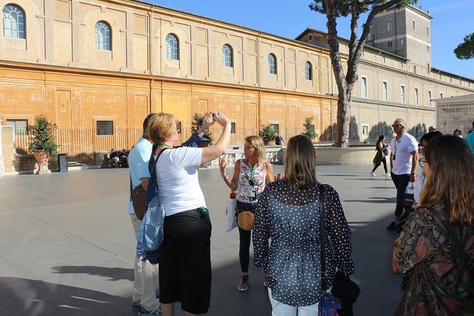 Vatican Museums & St. Peter's Basilica Skip the line Private tour - First stop: Vatican Museums Upper Galleries and the key rooms to find fast