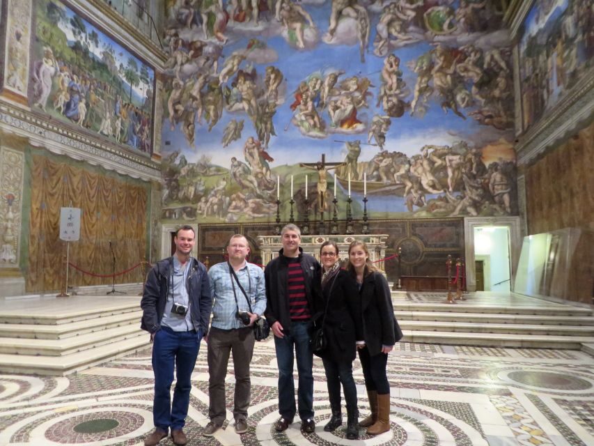 Vatican: Private Early Morning, Sistine Chapel Raphael Rooms - Vatican Museums galleries: how to enjoy the art without getting lost