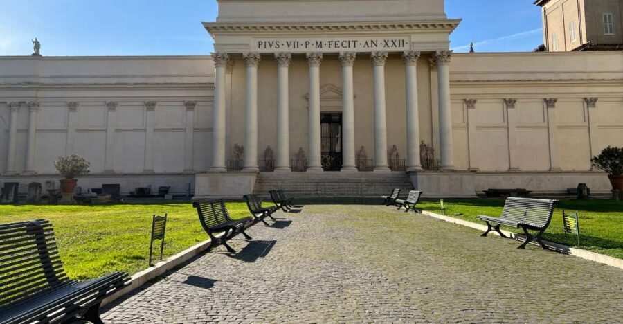 Vatican Private Tour with St. Peter's Basilica - Why this private Vatican loop feels like good value