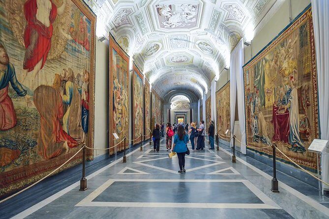 Vatican, Sistine Chapel and St. Peter's Basilica Tour - Sistine Chapel Viewing: Michelangelo’s Last Judgment Without Losing the Moment